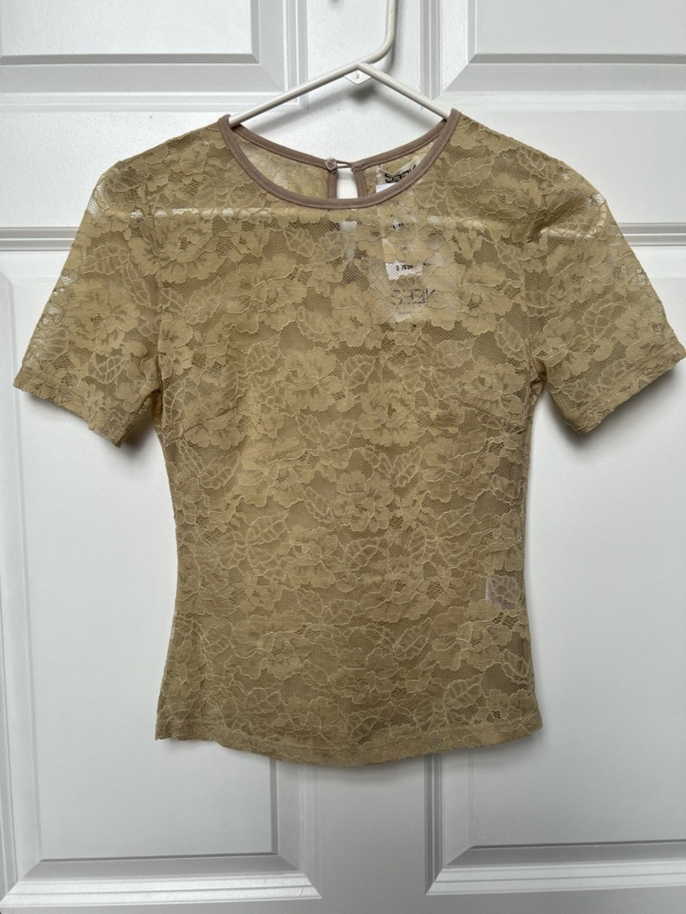 Women's Short-Sleeve Lace Top in Beige